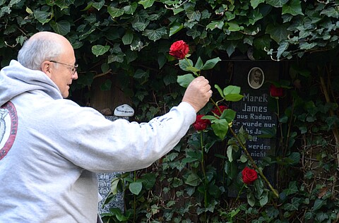 Foto von Mark James im Rosengarten
